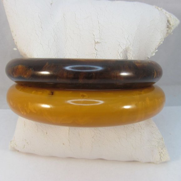Vintage Butterscotch and Brown Bakelite Bangle Bracelets 2 in Lot - Picture 9 of 12